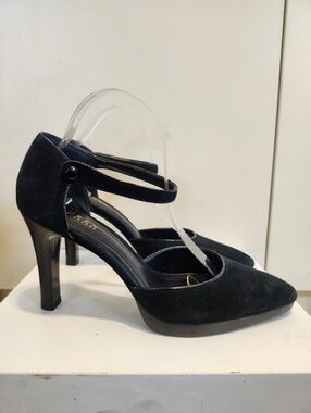 New Lauren Ralph Lauren Black Suede Ankle Strap Pumps Sz.9 Made in Italy $275